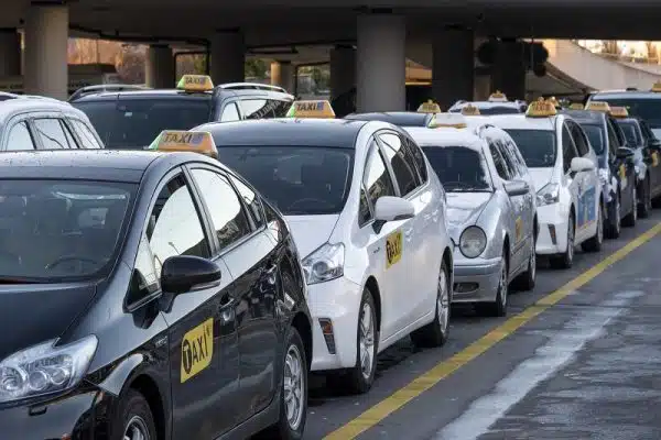 Avantages et inconvénients des taxis conventionnés