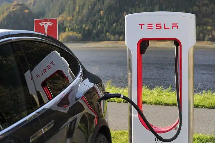 Comment bien recharger sa Tesla ?